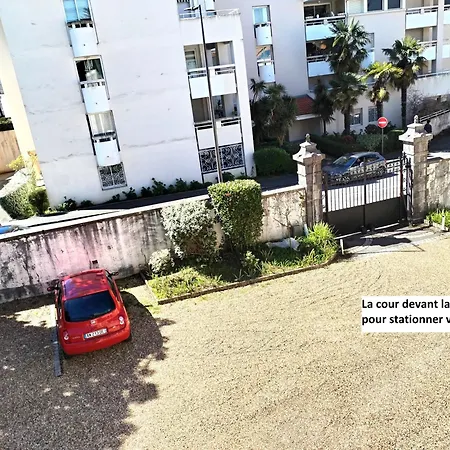Souvenir, A Pied Parking Wifi * Biarritz