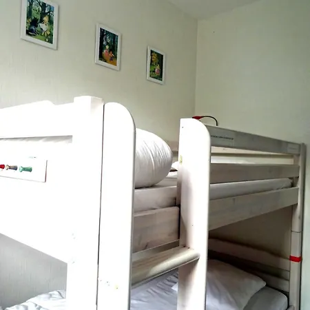 Souvenir, A Pied Parking Wifi Apartament